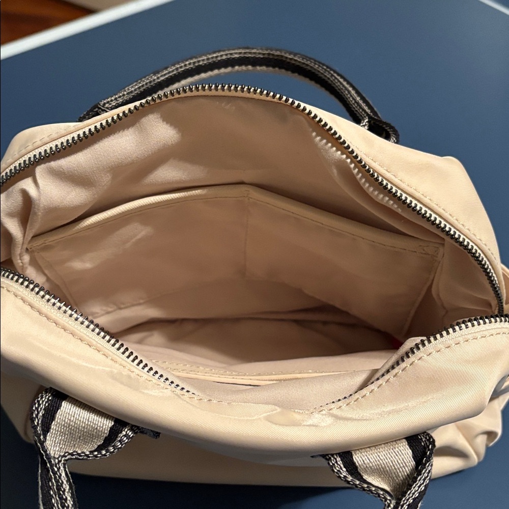 Fun Saint And Sofia Purse With Strap - image 4